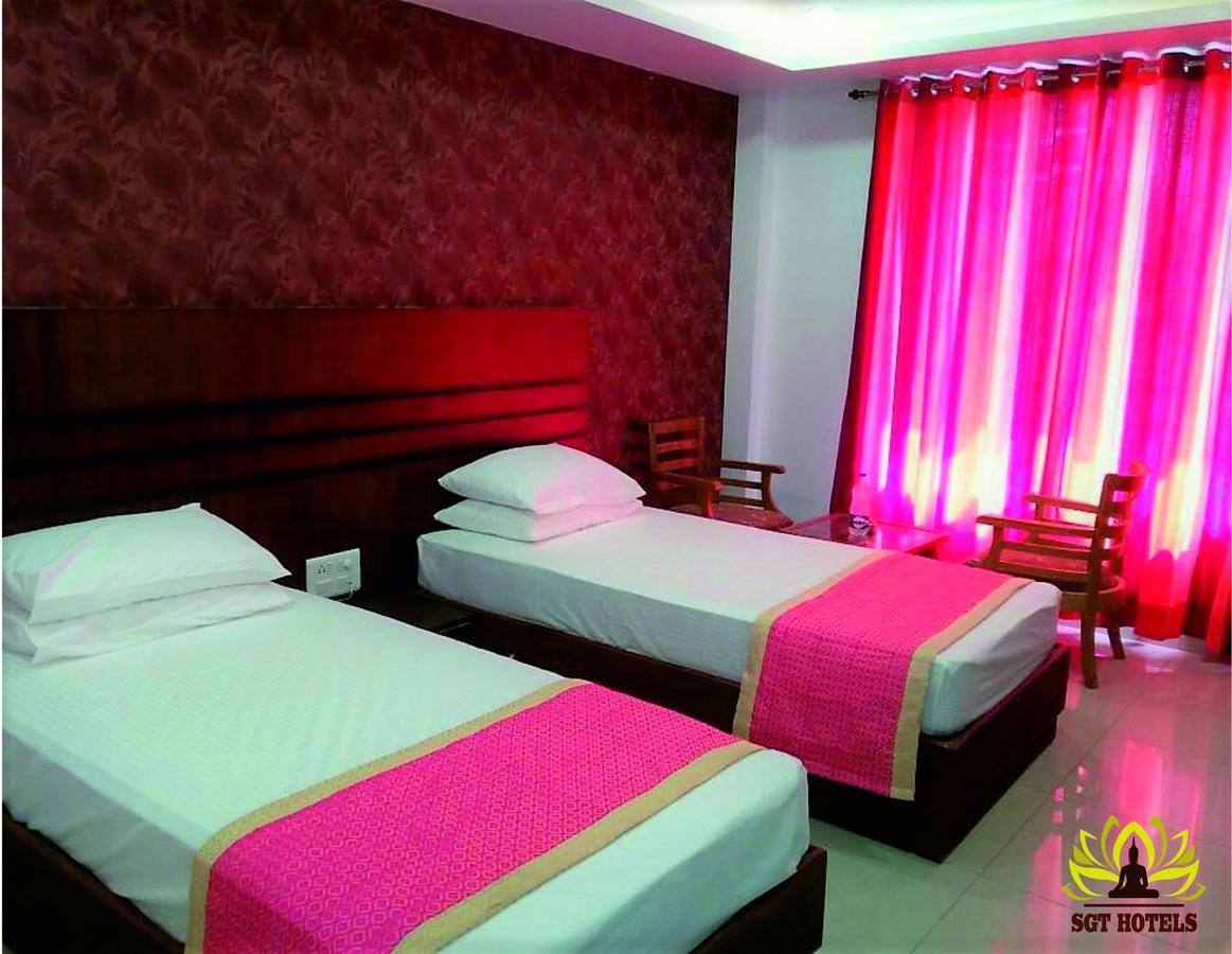 Hotel Sgt Plaza Benares Buitenkant foto
